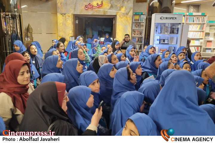 از جای خالی «پروانههای مقاومت در شهر زندگی» تا عدم استفاده مناسب از فرصت رسانهای «افتتاحیه یک جشنواره بینالمللی»!