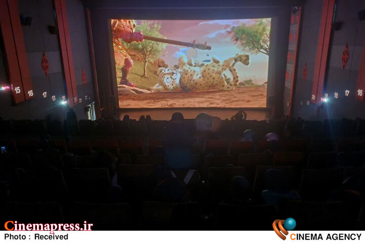 از بروز اختلاف مابین «بنیاد سینمایی فارابی» و «شهردای اصفهان» برای تولیگری جشنواره تا زنگ خطر «تحریف هویت ملی» با تک انیمیشن حاضر در این دوره!