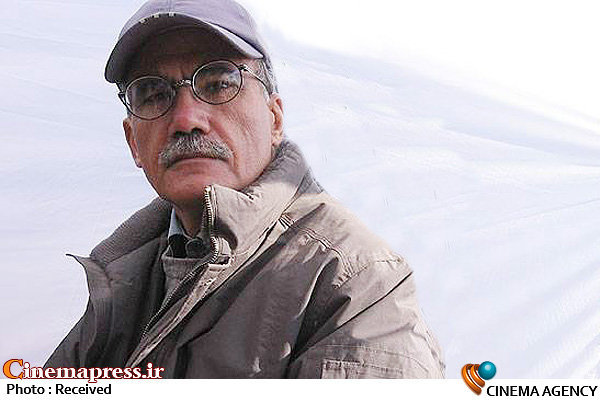 هدایت: مشکل اغلب سریال های مناسبی فقدان فیلمنامه استاندارد و استفاده از بازیگران تاریخ مصرف گذشته است حسن هدایت کارگردان