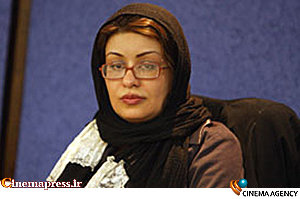 یثربی: از اجرای بدون اجازه نمایشنامه هایم ناراضی هستم چیستا یثربی