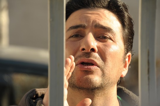 امیرحسین صدیق  به «بابا سیبیلو» پیوست امیرحسین صدیق در تله فیلم «بهترین همسایه دنیا»