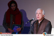 خسرو سینایی در مراسم اختتامیه نخستین جشنواره فیلم و عکس همراه تهران