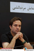 احمد مهران فر  در نشست خبری نمایش« مرد بالشی» 