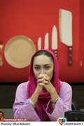 نیکی کریمی در  نشست خبری نمایش « شام با دوستان» به کارگردانی آیدا کیخایی