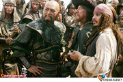 جانی دپ در فیلم دزدان دریایی کارایب آخر دنیا