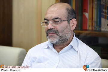 «رادیو» همیشه کنار مردم بوده/ رادیو تنها رسانه‌ای است که می‌تواند احساس و هوای مردمی رویدادهای هنری و فرهنگی را بی‌واسطه بازتاب دهد