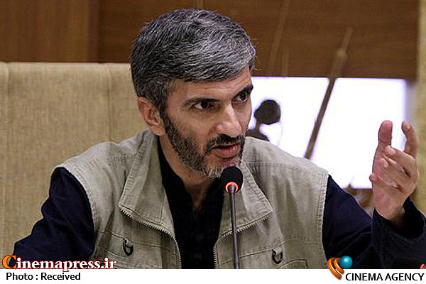 جعفریان: تولید مستند در حوزه مقاومت و استراتژیک تا مدینه فاضله فاصله بسیاری دارد/ با دغدغه شخصی کار میکنیم و حمایتی نمیشویم محمدحسین جعفریان