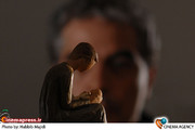 نمایی از فیلم بشارت شهروند هزاره ی سوم به کارگردانی محمد هادی کریمی