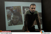 حمید فرخ نژاد در فیلم بشارت شهروند هزاره ی سوم به کارگردانی محمد هادی کریمی 
