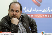 علی غفاری کارگردان در  نشست فیلم «استرداد» در خبرگزاری سینماپرس