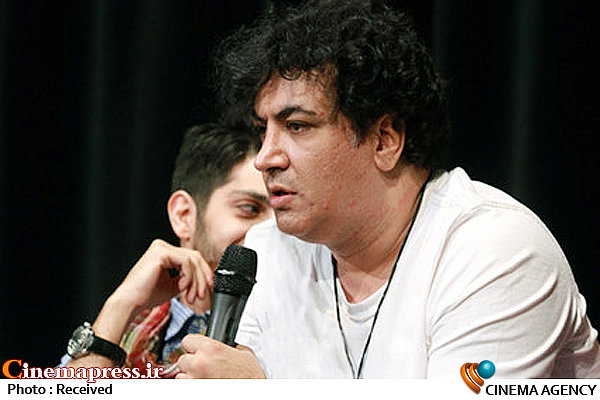 عباسی: الآن چند سالی است سینمایی مد شده که بنده اسم آن را سینمای «خاک سفید» گذاشته ام که در آن همه دنبال نشان دادن لایه های زیرین بدبختی های افراد جامعه هستند! پیمان عباسی*