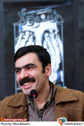 حسین کیانی کارگردان در نشست خبری نمایش «در شوره زار» 