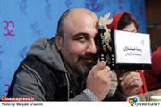 رضا عطاران در  نشست خبری فیلم «رد کارپت» در جشنواره فیلم فجر
