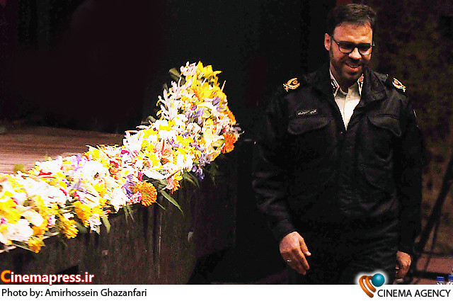 مستند «درخت ابدی» طی یکسال و در سرمای ۴۰ درجه زیر صفر تا گرمای بالای ۹۰ درجه مناطق مرزی تصویربرداری شده/ پیشبینی میشود این اثر در نوروز ۱۴۰۵ به نمایش درآید منتظرالمهدی در اختتامیه بخش تجلی اراده ملی سی و دومین جشنواره فیلم فجر