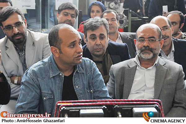 «رسانههای بیگانه» در فضای مجازی به دنبال «تضعیف ایران» است/ هیاهوی استکبار دل ما را نمیلرزاند! «رسانههای بیگانه» در فضای مجازی به دنبال «تضعیف ایران» است/ هیاهوی استکبار دل ما را نمیلرزاند!