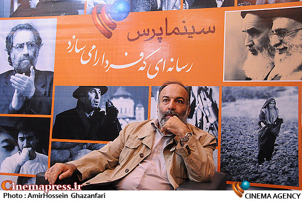 اظهار تاسف «عظیمی میرآبادی» از عملکرد مسئولان  و هنرمندان نسل اول انقلاب/ باید بپذیریم که کوتاهی کردهایم  مهدی عظیمی میرآبادی در هفتمین روز بیستمین نمایشگاه مطبوعات و خبرگزاریها