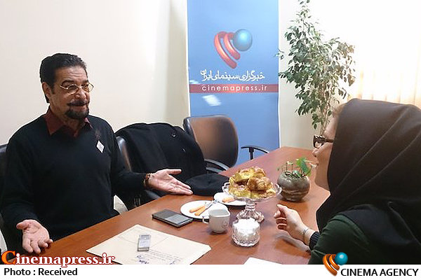 گفتگوی «سینماپرس» با صاحب صدای آشنای سینما و تلویزیون/ داود نماینده: مردم و مدیران باید همزمان مقابل هجمه های فرهنگی بایستند داوود نماینده*
