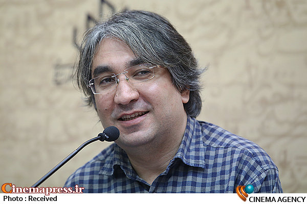 عباس کریمی در نشست نقد و بررسی فیلم مستند «هالیوود، اسب تروا» 