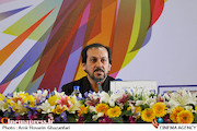 علیرضا رضاداد در نشست خبری سی و سومین جشنواره فیلم فجر