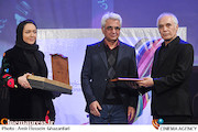 بزرگداشت حسین جعفریان در افتتاحیه سی و سومین جشنواره بین‌المللی فیلم فجر
