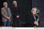 ابوالحسن داودی در مراسم اختتامیه سی و سومین جشنواره فیلم فجر