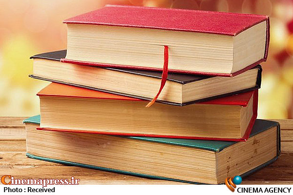 اهدای کتاب به کودکان مناطق زلزلهزده میانه و سراب کتاب