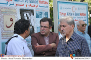 محمود گبرلو در تشییع پیکر زنده یاد هما روستا 