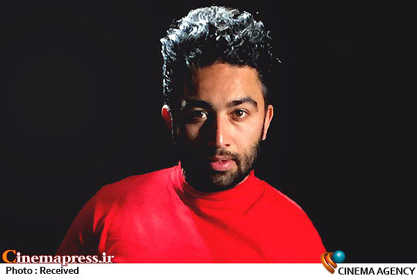 آقابیک: سیمرغ به آدم ها ارزش نمی دهد/ کاش به یکدیگر اهمیت بدهیم آرش آقابیک