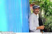 هادی حجازی‌فر در نشست خبری فیلم سینمایی ایستاده در غبار