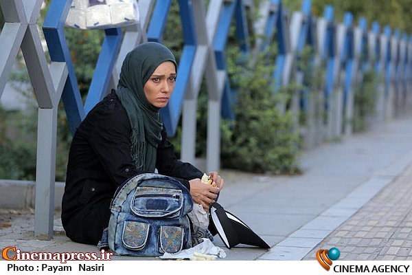 «آرام می گیریم» با اقتدار در صدر سریال ها ی «سین مثل سریال»
 سریال آرام می گیریم