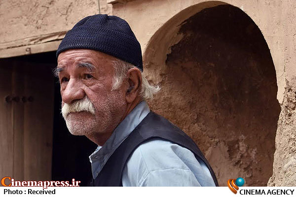 «برگ جان» در جشنواره «وزول» شرکت می کند
 سعید پورصمیمی در فیلم سینمایی برگ جان؛ یک تعبیر عاشقانه