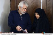 مینا جهانگیری و کامران ملکی در نشست مطبوعاتی آراء مردمی سی و پنجمین جشنواره فیلم فجر
