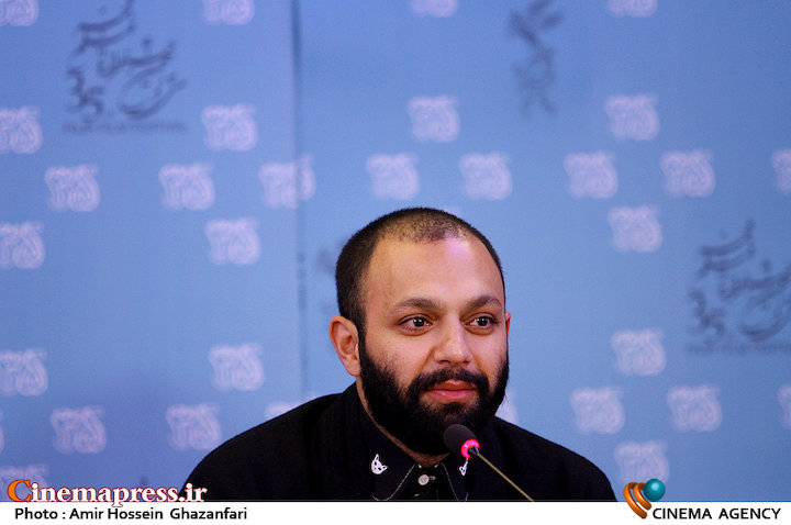 «مسخره باز» با صابر ابر کلید خورد صابر ابر در نشست خبری فیلم سینمایی«تابستان داغ»