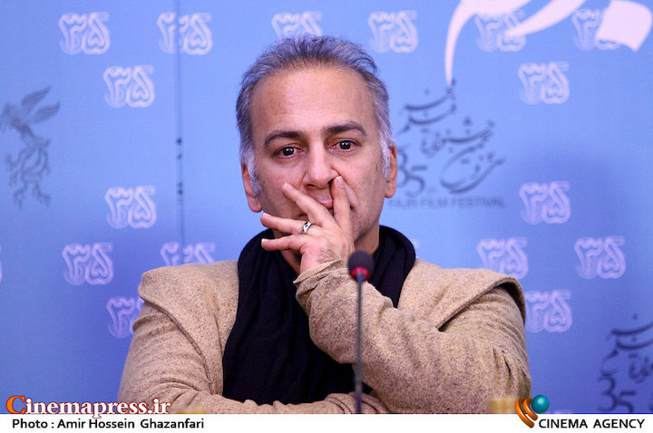 امسال که جسارت کردهام و فیلمی ساختهام، نمیتوانم بگویم جشنواره فیلم فجر برگزار شود یا خیر! حمیدرضا آذرنگ در نشست خبری فیلم سینمایی«آباجان»