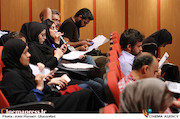 خبرنگاران حاضر در نشست رسانه ای بیست و پنجمین جشنواره سراسری تئاتر سوره