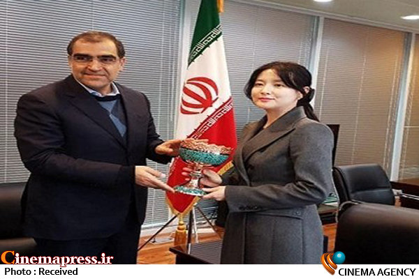 وزیر بهداشت از «یانگوم» تقدیر کرد وزیر بهداشت - یانگوم