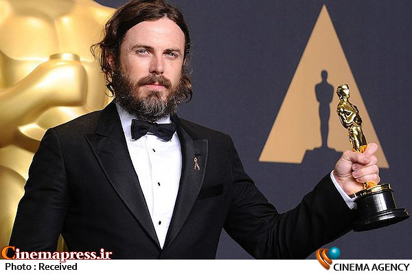 حذف کیسی افلک از مراسم اسکار/ ۴ زن جوایز را می دهند کیسی افلک