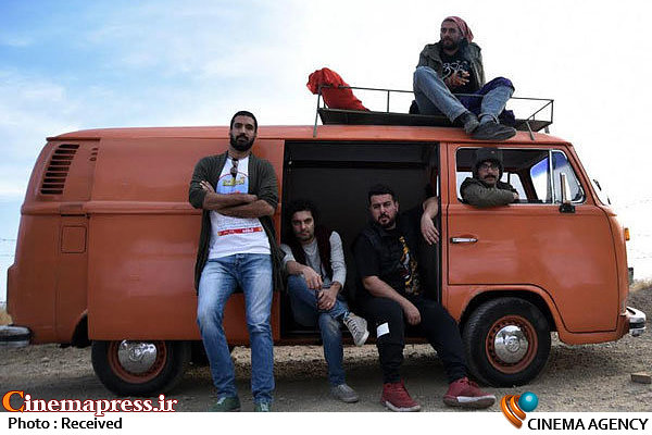 کارگردان مخالف فضای مجازی/ شاخ اینستاگرام باش و فرار کن! فیلم سینمایی «جشن دلتنگی»