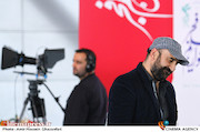 مهران احمدی در مراسم قرعه‌کشی جدول سینمای رسانه‌ها در سی و ششمین جشنواره فیلم فجر 