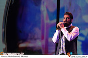 کنسرت علی زند وکیلی در سی و سومین جشنواره موسیقی فجر
