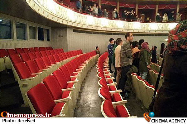 مسئولان جشنواره آمارسازی میکنند! + عکس صندلیهای خالی جشنواره موسیقی فجر