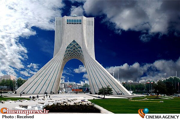 بازدید کودکان از برج آزادی از ۱۷ تا ۲۲ مهر رایگان شد برج آزادی