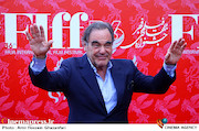الیور استون در مراسم اختتامیه سی‌وششمین جشنواره جهانی فیلم فجر