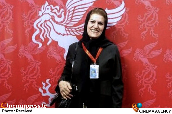 ذاکری: سینماگران نیازمند کمک مادی هستند/ متأسفانه میز، مقام، موقعیت و پست آدم ها را تغییر می دهد! فریده ذاکری