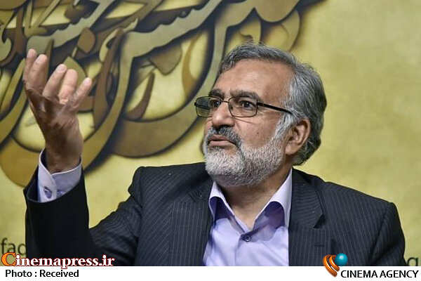 بیش از ۵۰ درصد مشکلات اقتصادی ما فرهنگی است/مسائل اخیر محصول کارکردهای غلط مدیریت فرهنگی در ۴۰ سال گذشته است حسن بنیانیان