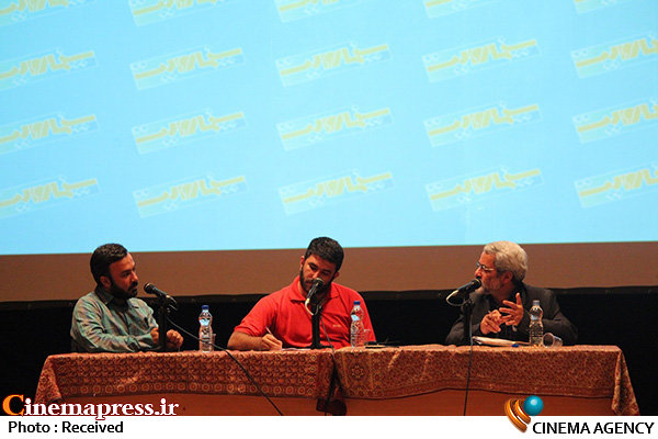 سلیمینمین: «نفوذی» مخاطبش را به جمعبندی نمیرساند/ موگویی: مستندساز قاضی نیست  سلیمینمین - جواد موگویی در برنامه «سینماروایت»