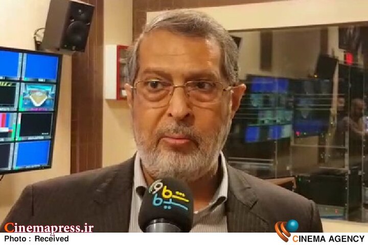 «رسانه» باید چند کیلومتر جلوتر از اتفاقات حرکت کند نه صرفاً «بازتاب‌دهنده‌ی رویدادها» باشد/ باید ساختار محتوایی و روایی را اصلاح کنیم فقط دکور و مجری عوض نکنیم