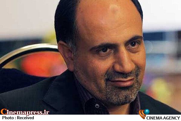 «زبان فارسی» با وجود همه تحولات و گسترش زبانهای دیگر همچنان پویایی و جایگاه خود را حفظ کرده «زبان فارسی» با وجود همه تحولات و گسترش زبانهای دیگر همچنان پویایی و جایگاه خود را حفظ کرده