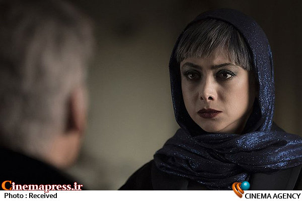 «آزاده صمدی» در «بداهه» نخستین تصویر از آزاده صمدی در سریال «نهنگ آبی»