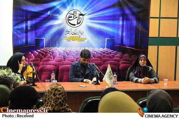 الان دختران ما به افغانستان قاچاق میشوند/ طبق بررسی های انجام شده۹۰ درصد زنان تن فروش، تجربه تجاوز از سوی محارم را در کودکی داشته اند
 سینما روایت/  اکران، نقد وبررسی" پول و پورن"